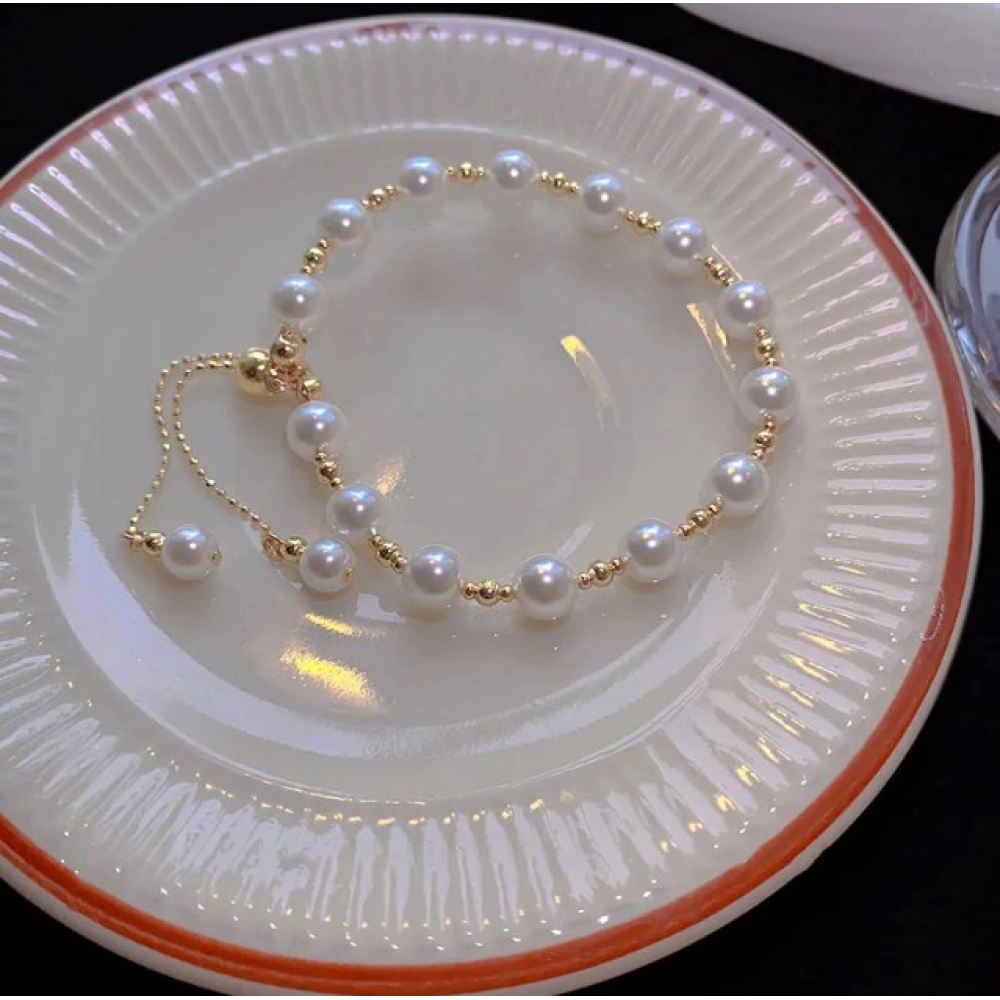 New Fashion Unique Design Elegant Delicate Baroque Pearl Bracelet Ladies Premium Jewelry Birthday Party Gift Accessories