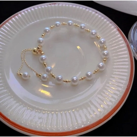 New Fashion Unique Design Elegant Delicate Baroque Pearl Bracelet Ladies Premium Jewelry Birthday Party Gift Accessories