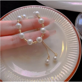 New Fashion Unique Design Elegant Delicate Baroque Pearl Bracelet Ladies Premium Jewelry Birthday Party Gift Accessories